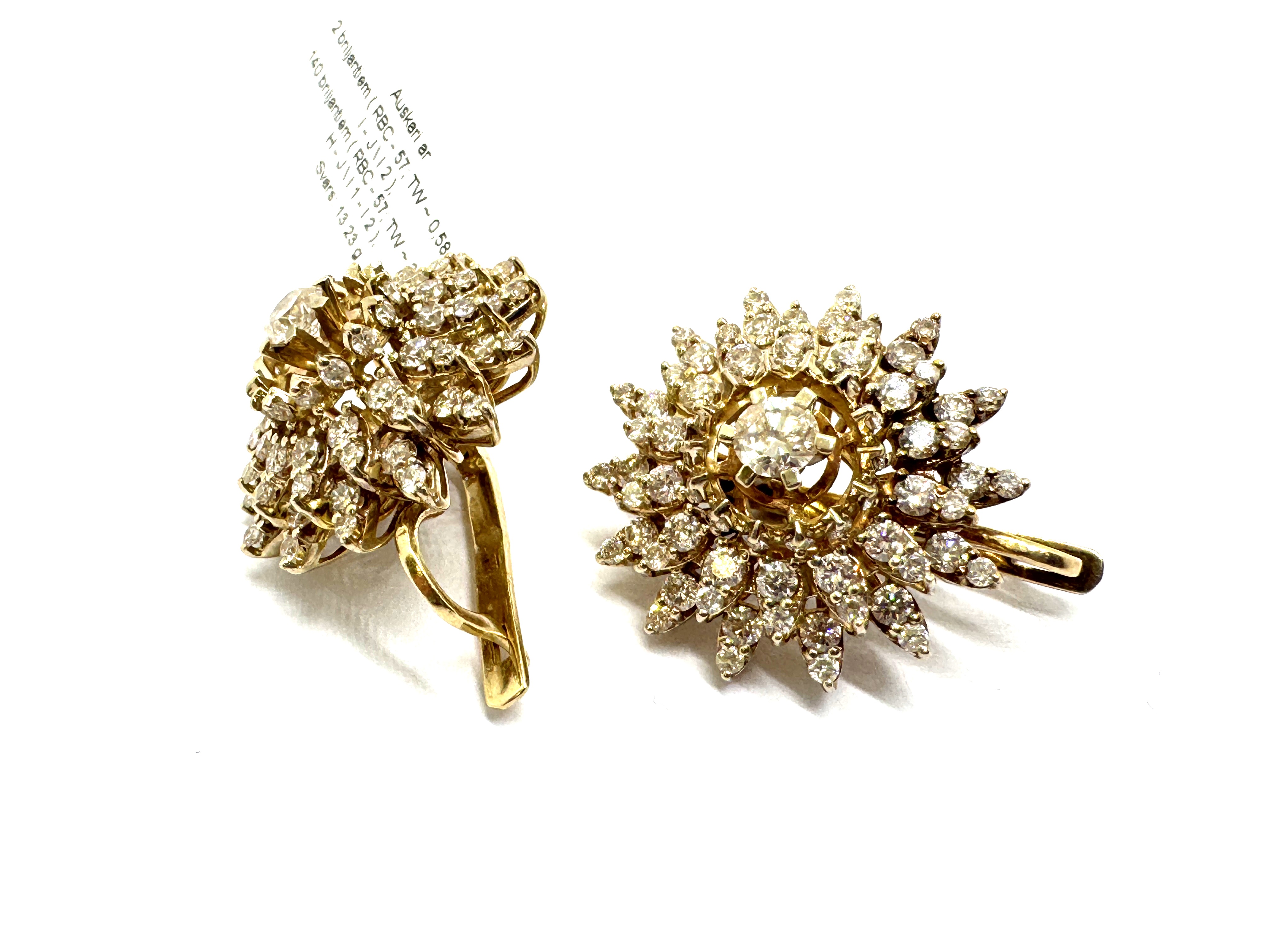 Auskari ar briljantiem  (3.78 ct) , 3220-4653  Rezervēts līdz 25.12.2025