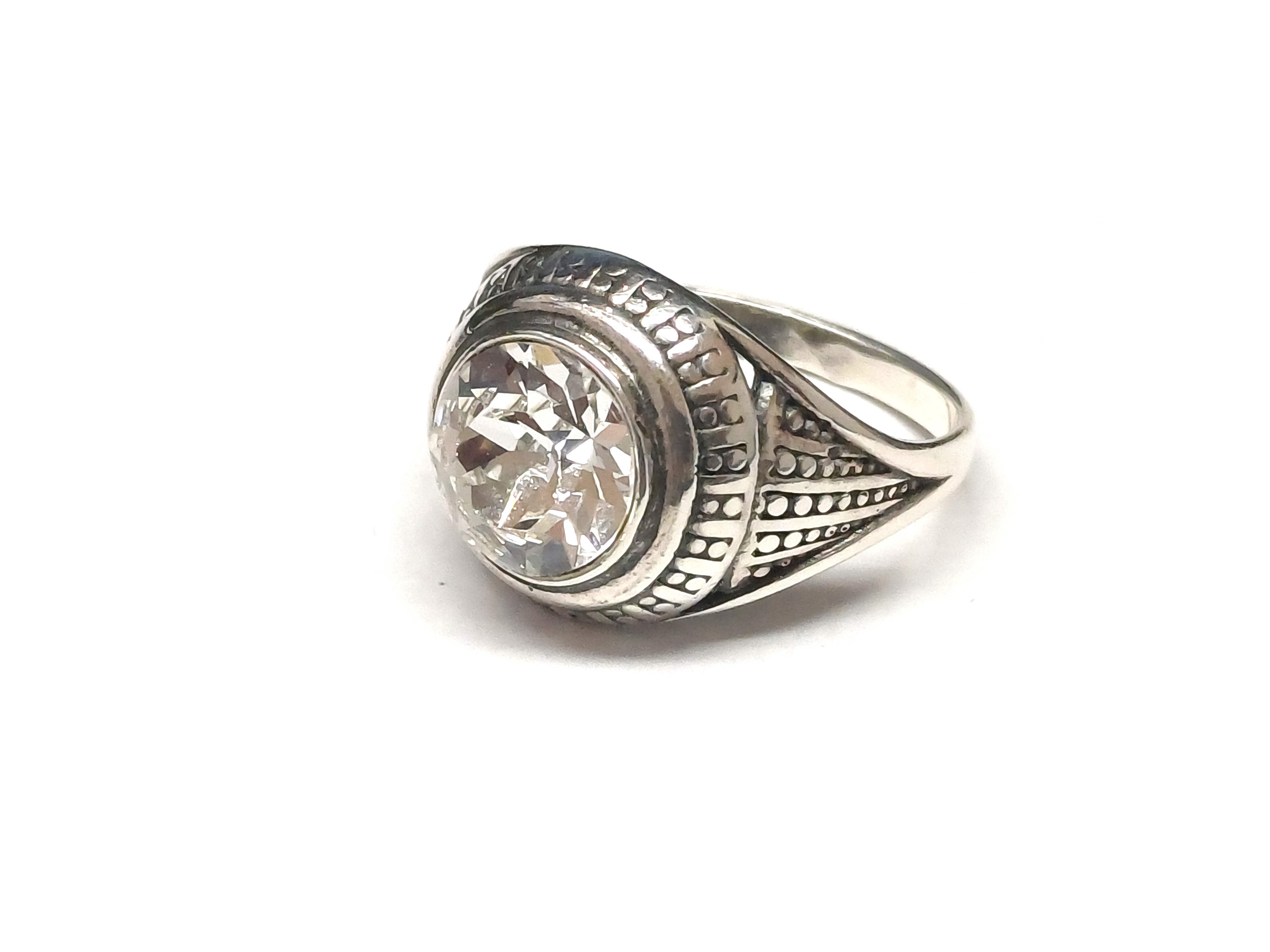 Gredzens ar Swarovski kristālu 1/5065