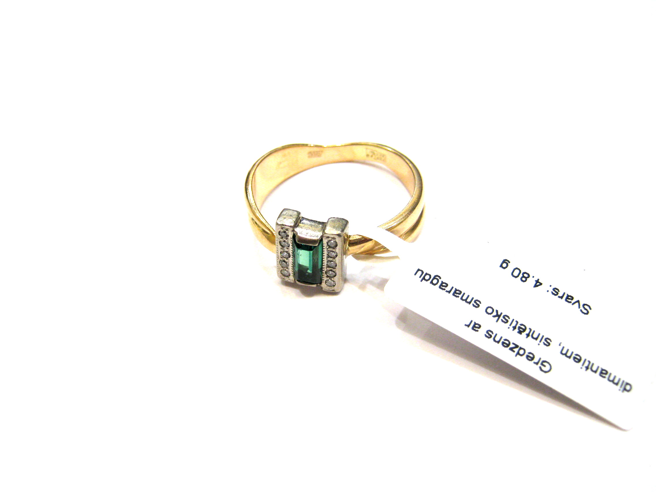 Gredzens ar dimantiem (0.1 ct), sintetisko smaragdu (0.4 ct)  10630-6451