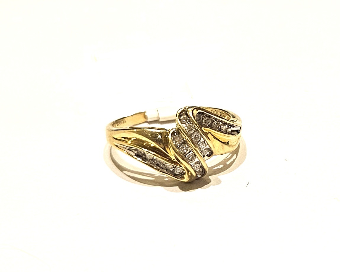 Gredzens ar briljantiem (0.20 ct) 4730-1153 Rezervēts līdz 06.02.26