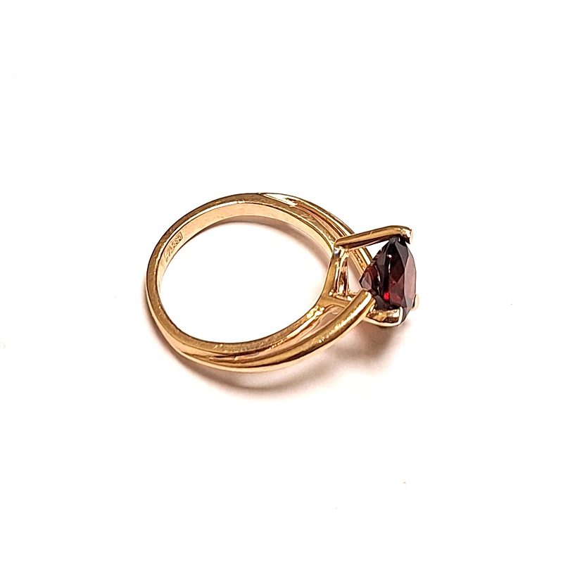 Gredzens ar granātu 11993-0851