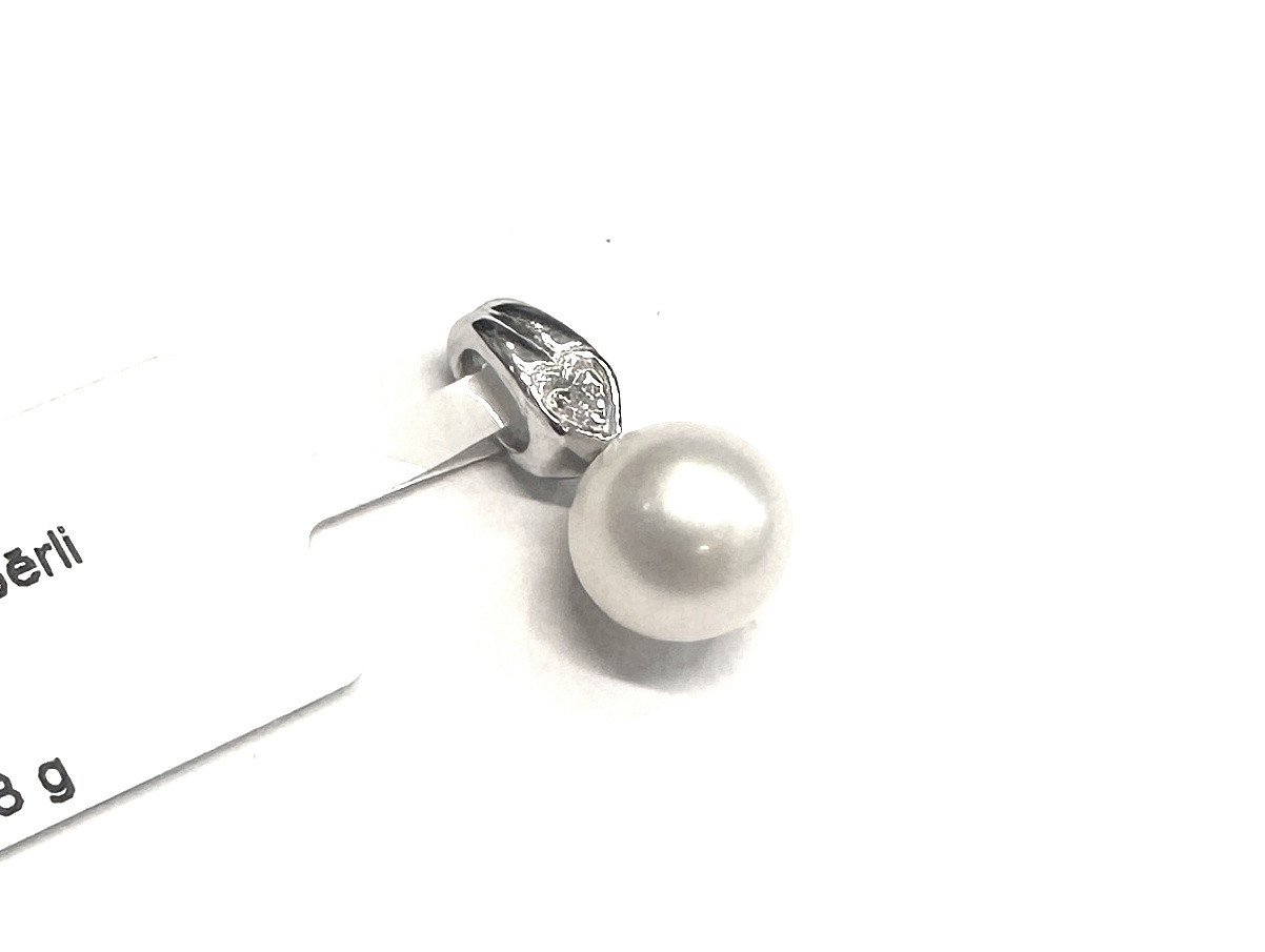 Kulons ar briljantu (0.01 ct), pērli 730-0763