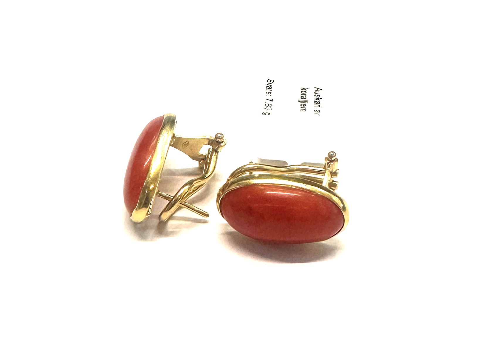 Auskari ar koraļļiem 92g2-0763. Rezervēts līdz 10.03.2026