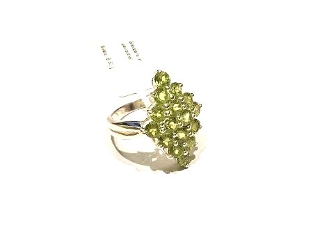 Gredzens ar peridotiem 26h3-2263