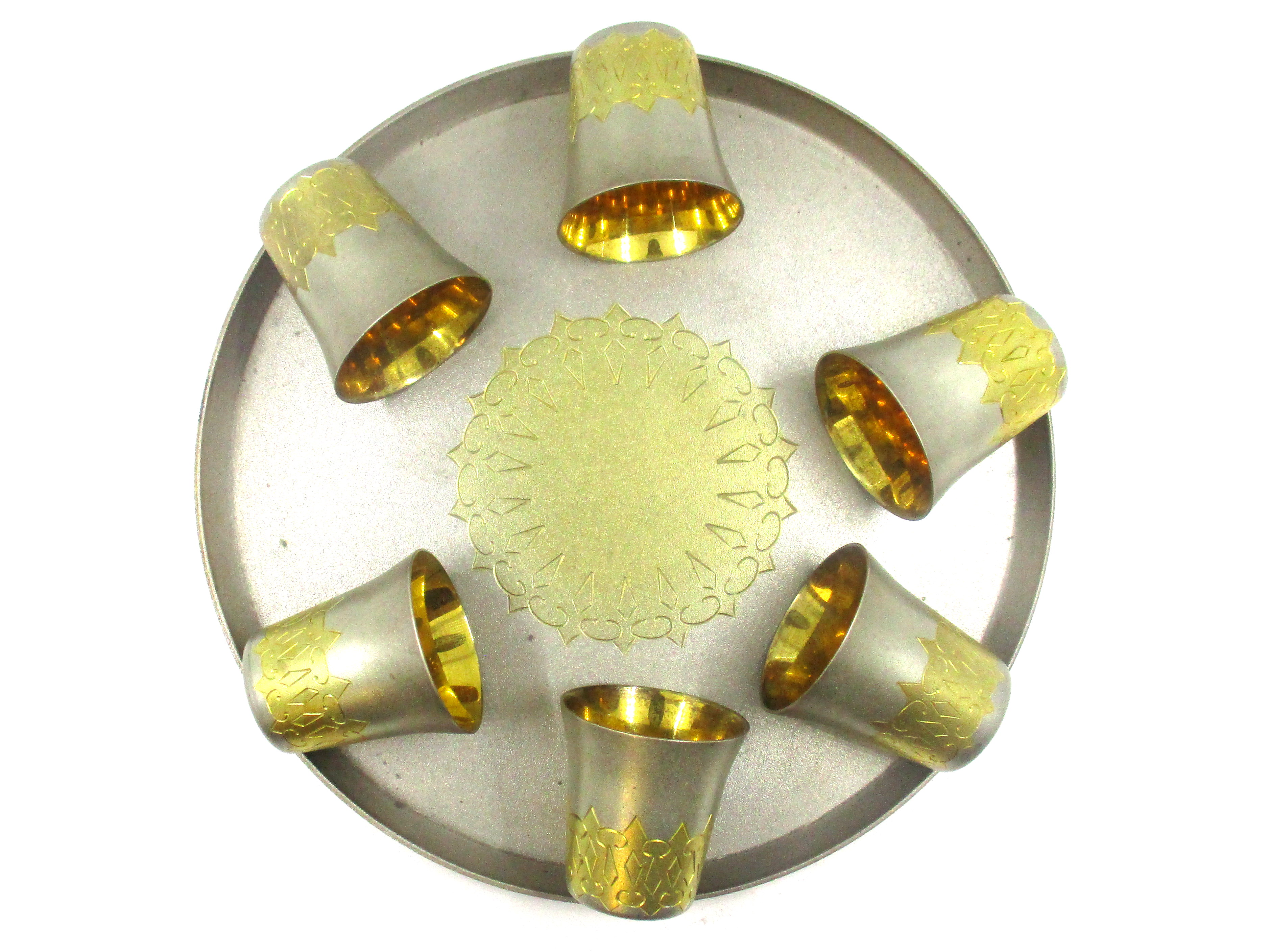 Šķīvis un 6 glāzes 6491-1253