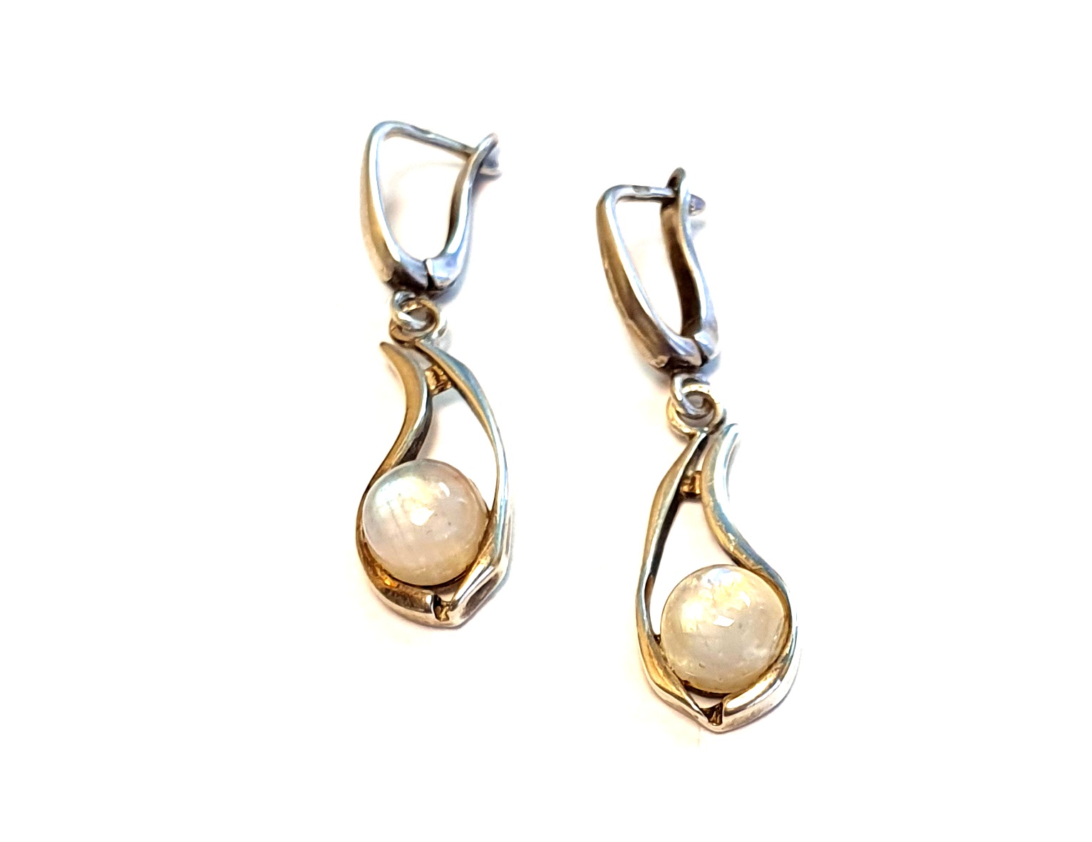 Auskari   113g6-0663