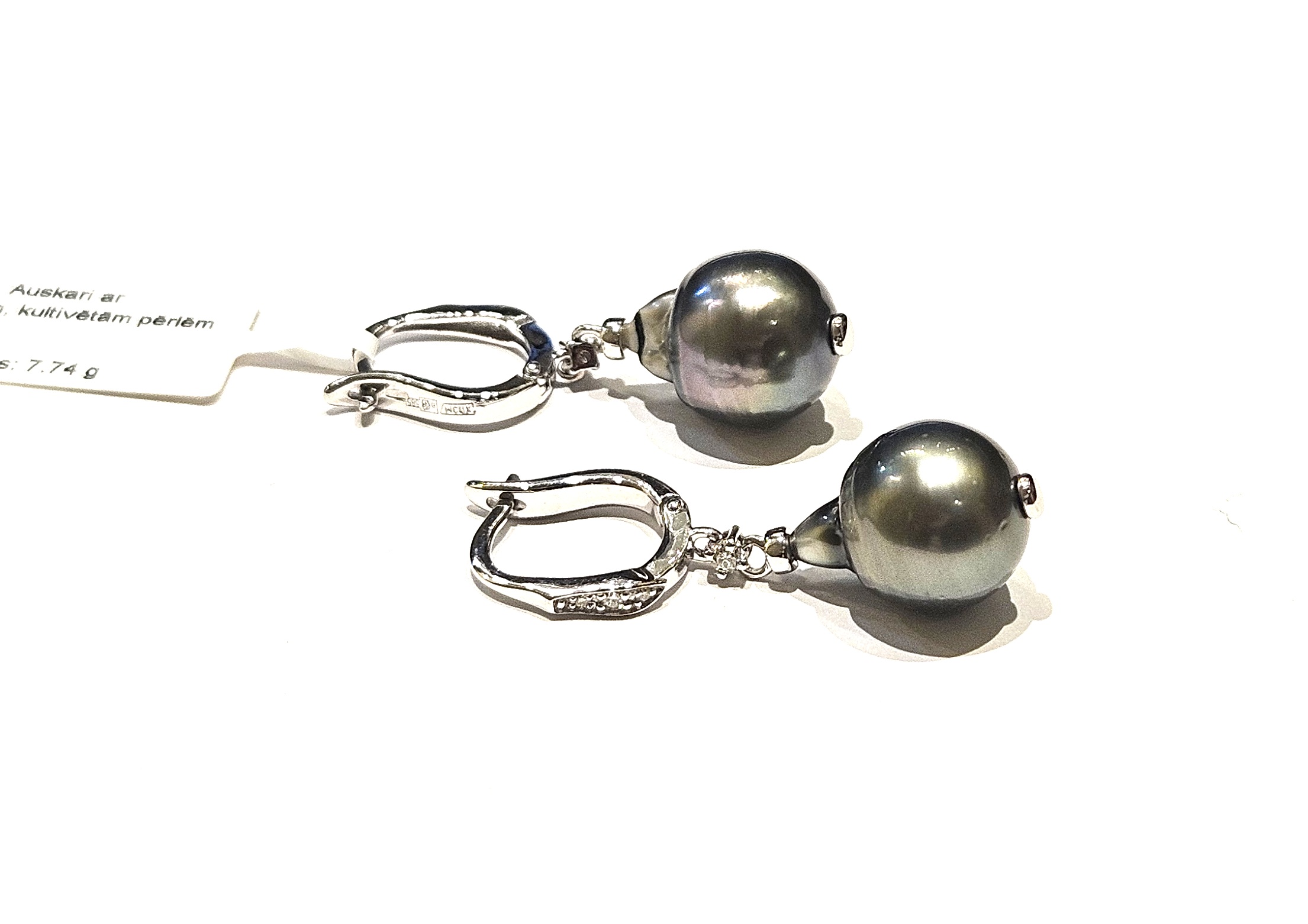 Auskari ar briljantiem (0.10 ct), kultivētām pērlēm 35g1-1163