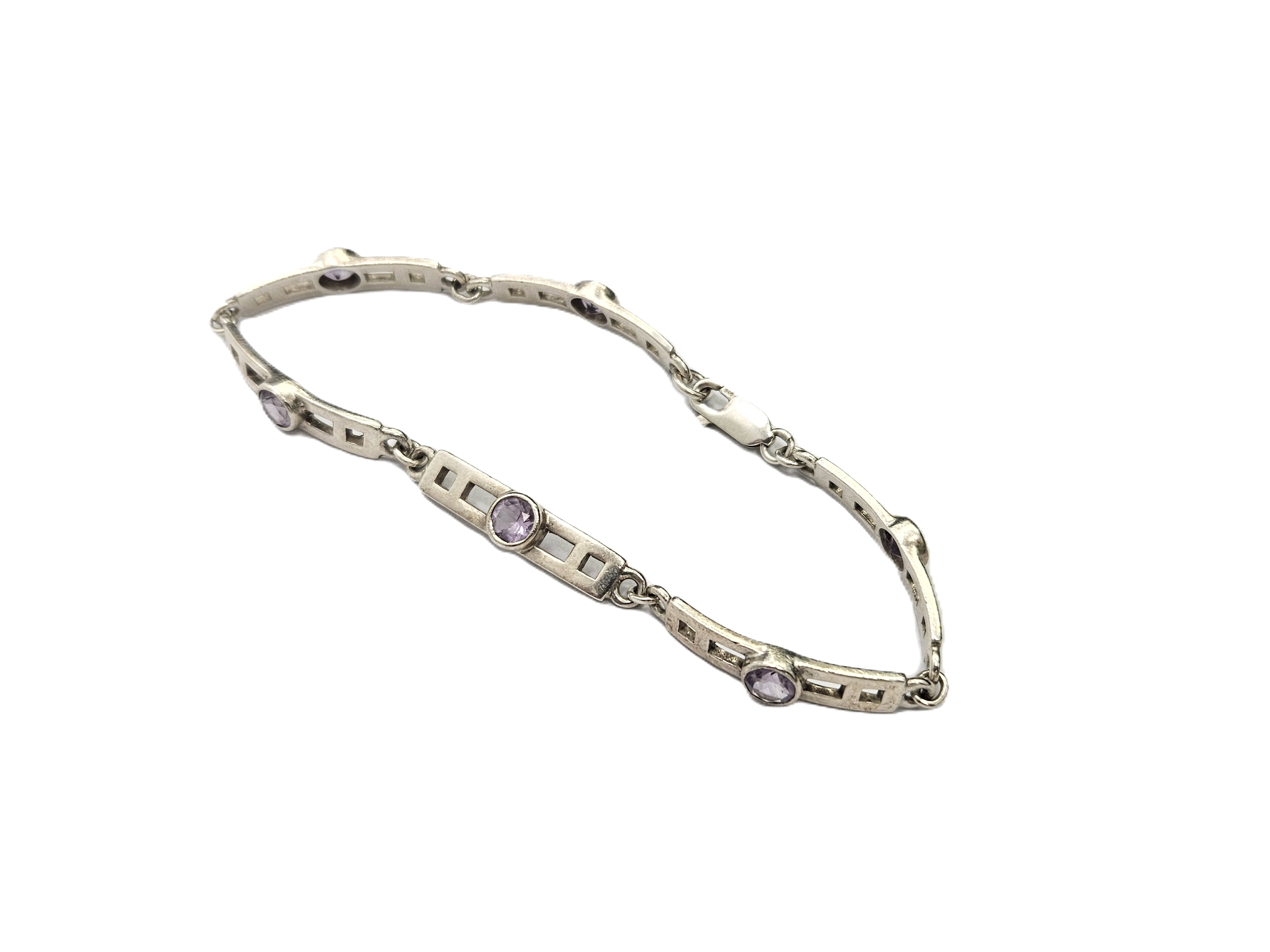 Aproce 1663-5763