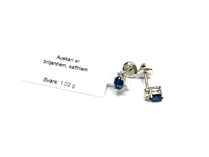 Auskari ar briljantiem (0.02 ct), safīriem (0.06 ct) 823-8363 rezervēti līdz 12.05.2026 (N.)