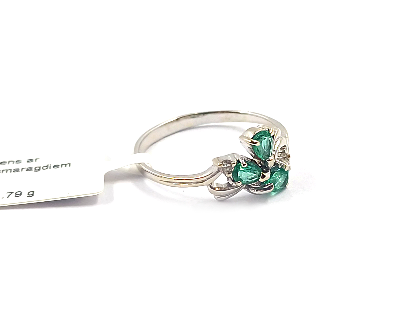 Gredzens ar  briljantiem (0.004ct), smaragdiem (0.75ct) 2690-0861