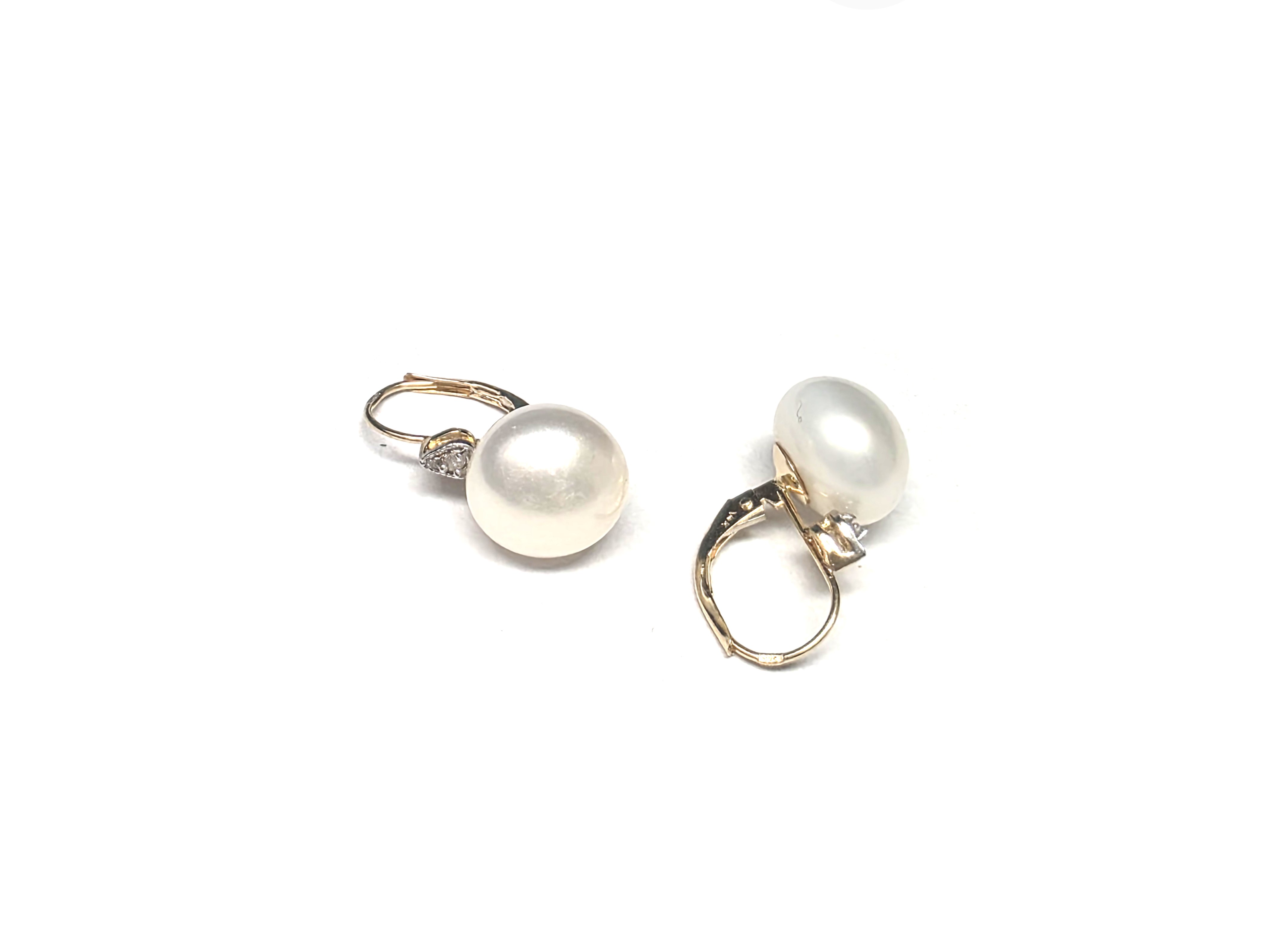 Auskari ar briljantiem (0.02 ct) un kultivētam pērlēm 1232-5063