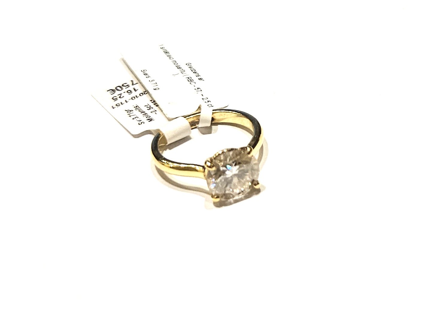 Gredzens ar sintētisko moisanītu (2.5 ct) 12010-1151