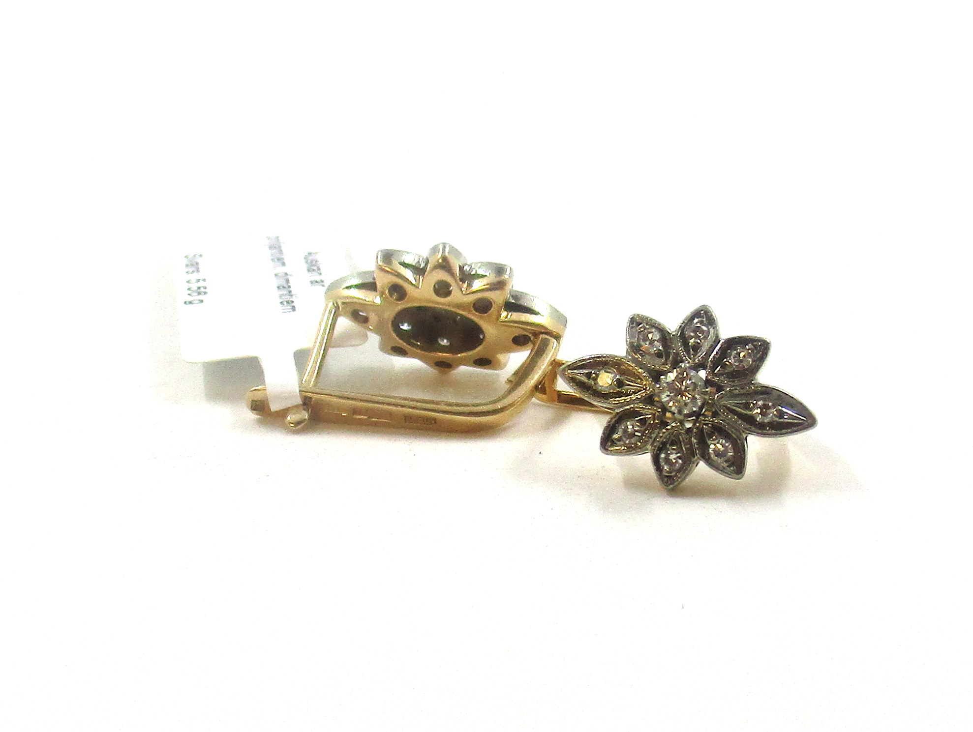 Auskari ar briljantiem (0.25ct) 2233-8163 Rez. līdz 10.08.26