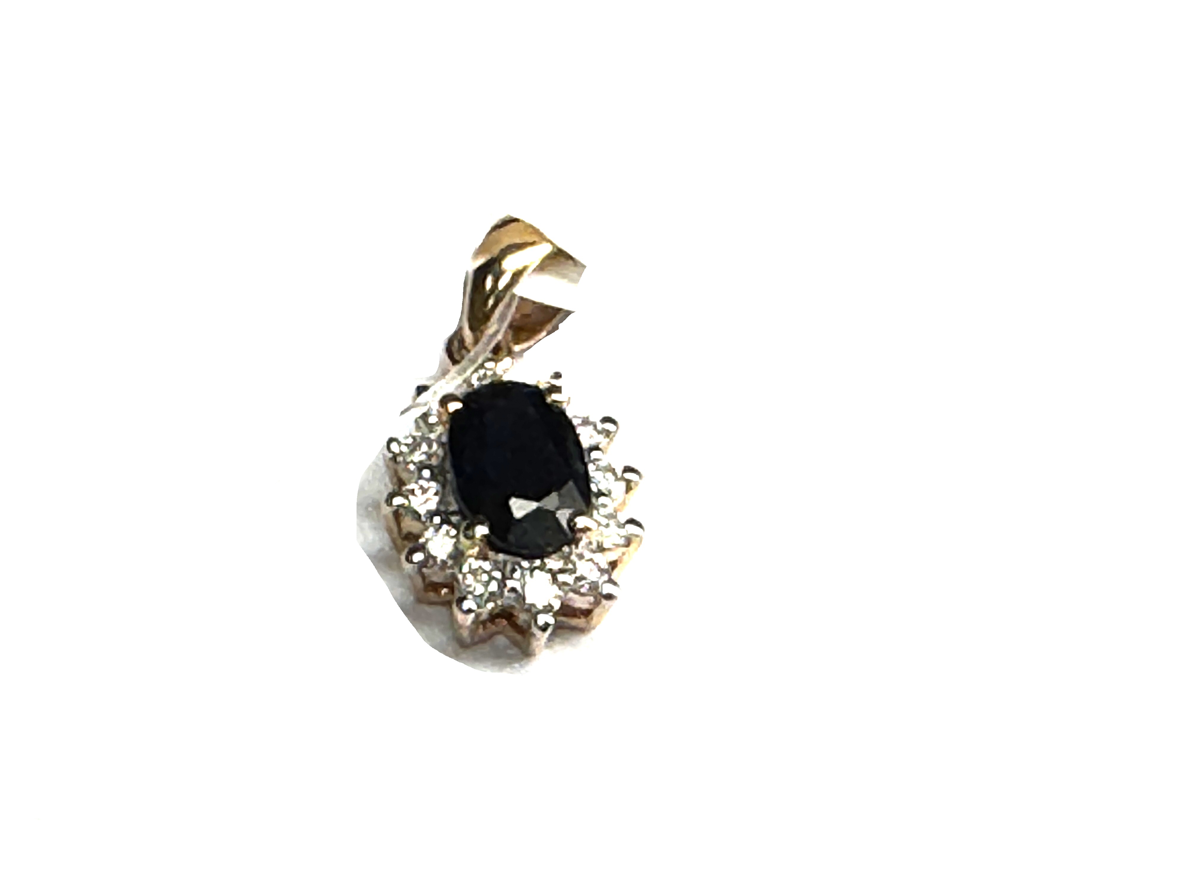 Kulons  ar briljantiem (0.06 ct), ar safīru (0.30 ct)  2022-4661